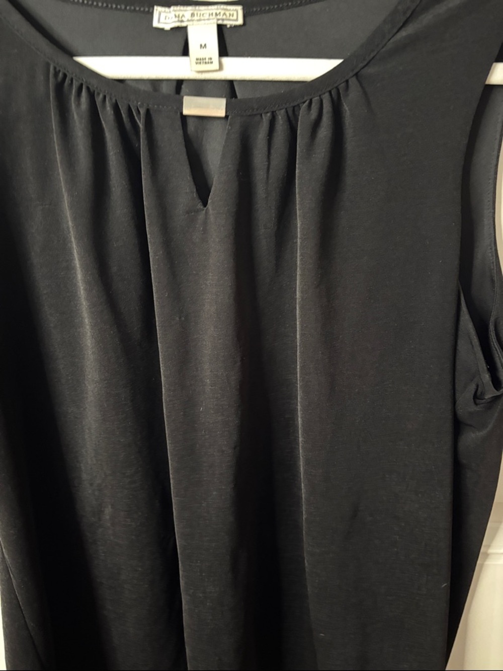 Coldwater Creek Black Sleeveless Pleat-Neck Tank - Picture 3 of 6